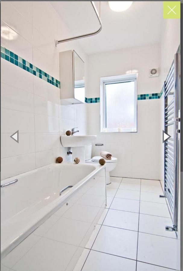 Budget Double Room Close To Leeds University And City Centre Exterior photo